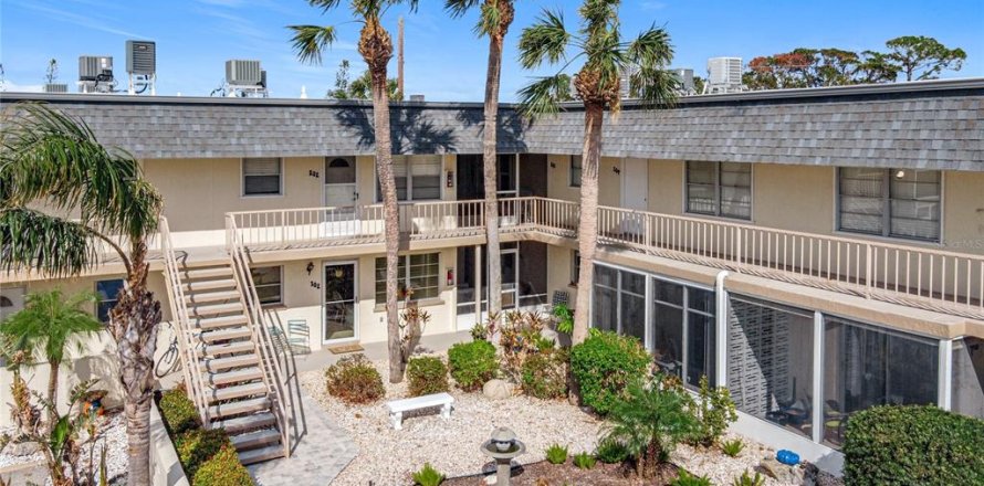 Condo in Venice, Florida, 2 bedrooms № 1439331