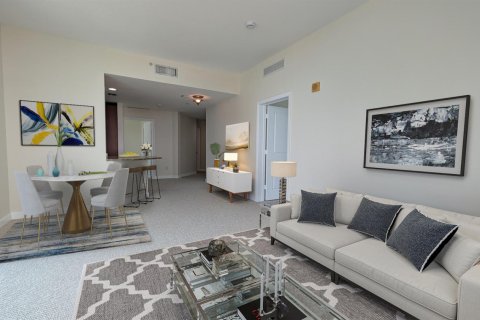 Condo in Hallandale Beach, Florida, 3 bedrooms  № 2261813 - photo 12