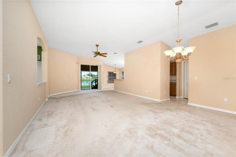 Casa en venta en North Port, Florida, 3 dormitorios, 167.13 m2 № 1906519 - foto 7