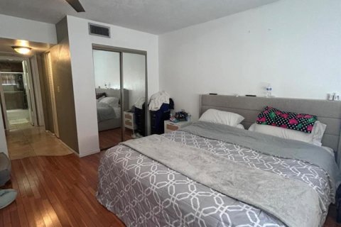 Copropriété à vendre à Plantation, Floride: 1 chambre, 89.19 m2 № 2240448 - photo 19