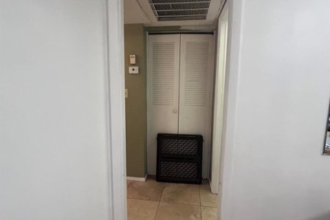 Copropriété à vendre à Plantation, Floride: 1 chambre, 89.19 m2 № 2240448 - photo 9