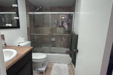 Copropriété à vendre à Plantation, Floride: 1 chambre, 89.19 m2 № 2240448 - photo 5