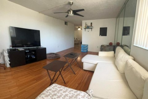 Copropriété à vendre à Plantation, Floride: 1 chambre, 89.19 m2 № 2240448 - photo 2