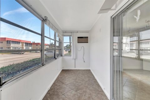 Купить кондоминиум в Делрей-Бич, Флорида 3 комнаты, 66.89м2, № 1861576 - фото 20