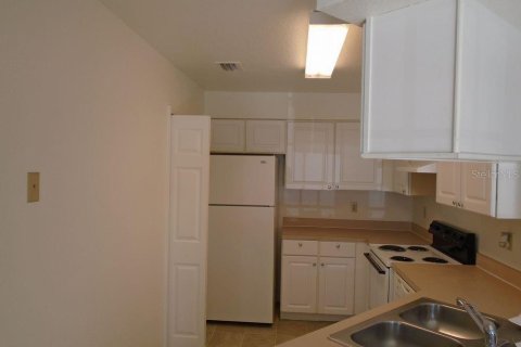Appartement à louer à Orlando, Floride: 2 chambres, 93.55 m2 № 2094743 - photo 4