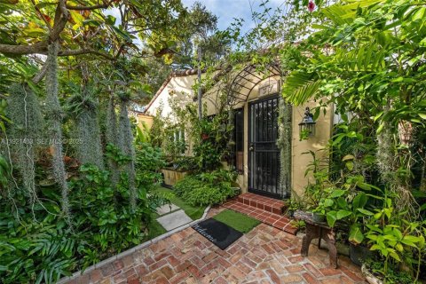 Casa en venta en Miami, Florida, 3 dormitorios, 150.87 m2 № 1976424 - foto 18