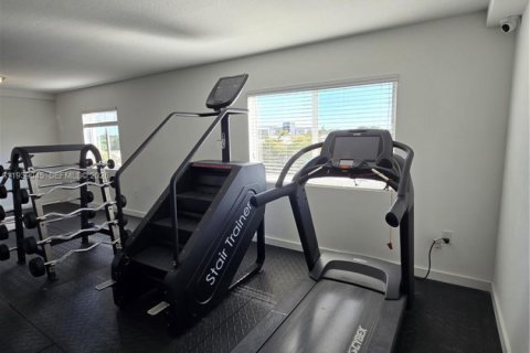 Appartement à louer à Miami, Floride: 2 chambres, 2354.52 m2 № 1996185 - photo 17