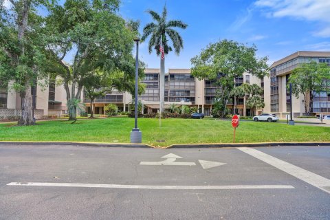 Condominio en Hollywood, Florida, 1 dormitorio  № 2155090