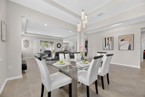 Casa en venta en Ruskin, Florida, 4 dormitorios, 259.94 m2 № 2102217 - foto 12