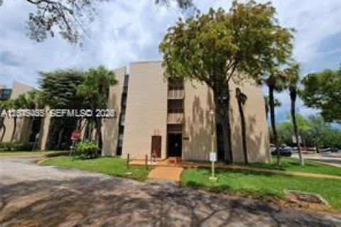 Condo in Miami, Florida, 1 bedroom  № 2315645