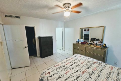 Copropriété à louer à Coral Springs, Floride: 2 chambres, 99.22 m2 № 2056752 - photo 6