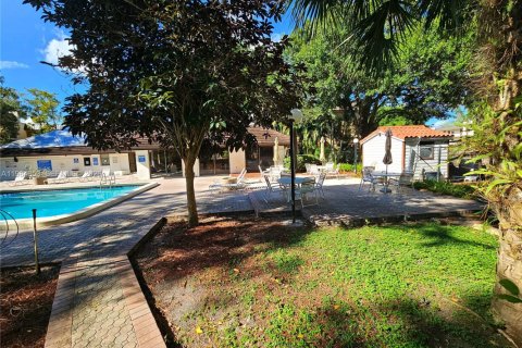 Copropriété à louer à Coral Springs, Floride: 2 chambres, 99.22 m2 № 2056752 - photo 15