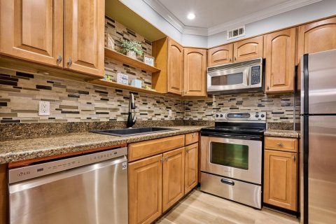 Condo in Jupiter, Florida, 1 bedroom № 2393249 - photo 10