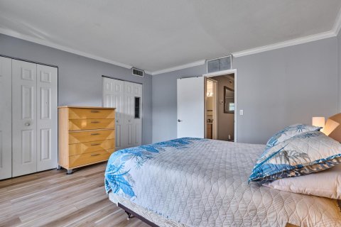 Condo in Jupiter, Florida, 1 bedroom № 2393249 - photo 15