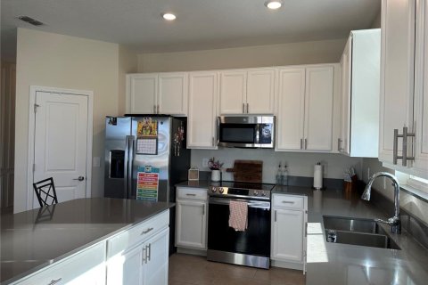 Casa en alquiler en Haines City, Florida, 4 dormitorios, 171.68 m2 № 2103729 - foto 17