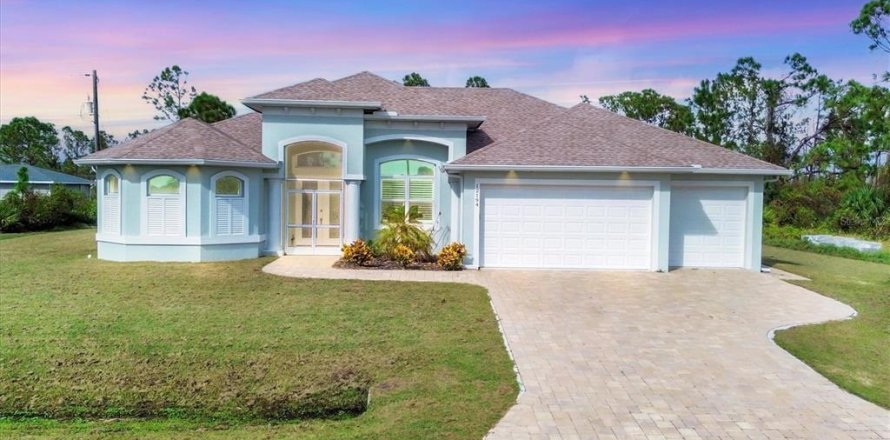 Casa en Port Charlotte, Florida 3 dormitorios, 197.7 m2 № 1438681