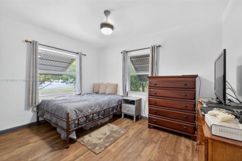 Купить виллу или дом в Норт-Майами-Бич, Флорида 3 спальни, 115.38м2, № 1971968 - фото 26