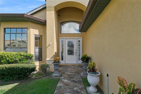 House in Orlando, Florida 3 bedrooms, 133.22 sq.m. № 2345098 - photo 2