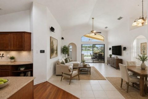 House in Orlando, Florida 3 bedrooms, 133.22 sq.m. № 2345098 - photo 6
