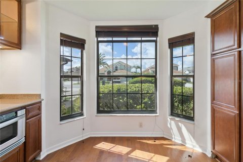 House in Orlando, Florida 3 bedrooms, 133.22 sq.m. № 2345098 - photo 10