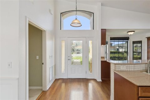 House in Orlando, Florida 3 bedrooms, 133.22 sq.m. № 2345098 - photo 4