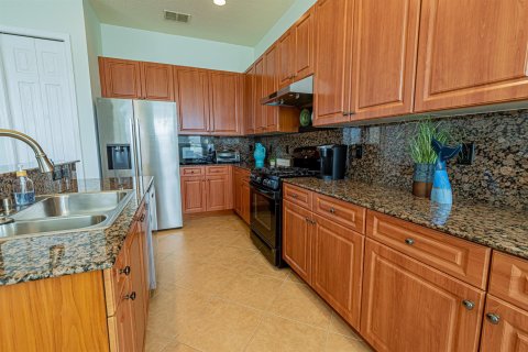 Villa ou maison à vendre à Port St. Lucie, Floride: 4 chambres, 223.99 m2 № 2397146 - photo 6