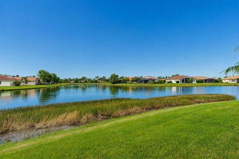 Villa ou maison à vendre à Port St. Lucie, Floride: 4 chambres, 223.99 m2 № 2397146 - photo 2