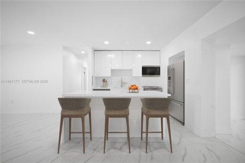 Casa en venta en Miami, Florida, 4 dormitorios, 162.86 m2 № 2029806 - foto 9