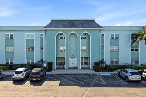 Condominio en venta en Belleair, Florida, 2 dormitorios, 117.34 m2 № 2156148 - foto 2