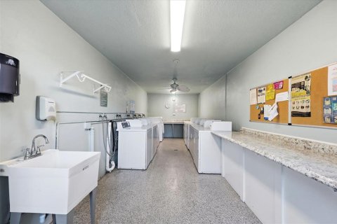 Condominio en venta en Belleair, Florida, 2 dormitorios, 117.34 m2 № 2156148 - foto 29