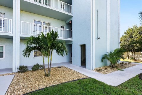 Condominio en venta en Belleair, Florida, 2 dormitorios, 117.34 m2 № 2156148 - foto 23