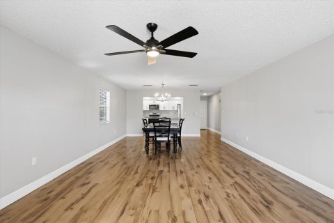 Condominio en venta en Belleair, Florida, 2 dormitorios, 117.34 m2 № 2156148 - foto 9