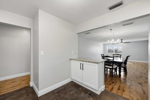 Condominio en venta en Belleair, Florida, 2 dormitorios, 117.34 m2 № 2156148 - foto 6