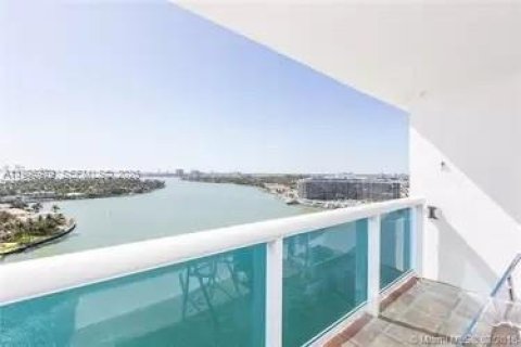 Condo in Miami Beach, Florida, 1 bedroom  № 2058196 - photo 5