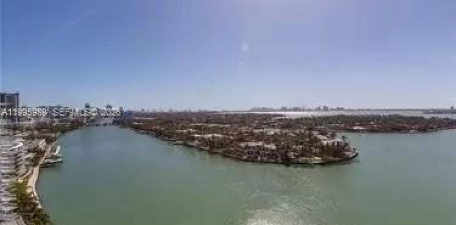 Condo in Miami Beach, Florida, 1 bedroom  № 2058196