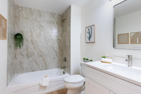 Condominio en venta en Sarasota, Florida, 3 dormitorios, 136.38 m2 № 1841491 - foto 24