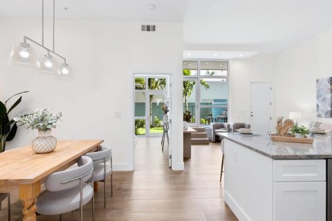 Condominio en venta en Sarasota, Florida, 3 dormitorios, 136.38 m2 № 1841491 - foto 15