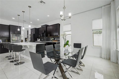 Casa en venta en Windermere, Florida, 6 dormitorios, 362.32 m2 № 2212158 - foto 19
