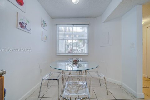 Купить кондоминиум в Дорал, Флорида 1 спальня, 83.52м2, № 2017569 - фото 16