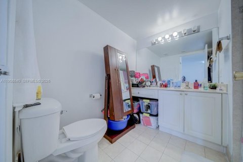 Купить кондоминиум в Дорал, Флорида 1 спальня, 83.52м2, № 2017569 - фото 18