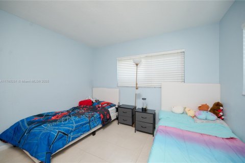 House in Fort Lauderdale, Florida 3 bedrooms, 94.2 sq.m. № 1571393 - photo 13