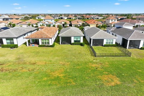 Villa ou maison à vendre à Port St. Lucie, Floride: 2 chambres, 132.85 m2 № 2439231 - photo 25