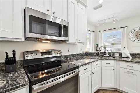 Casa en venta en Land O' Lakes, Florida, 4 dormitorios, 210.7 m2 № 1843945 - foto 11