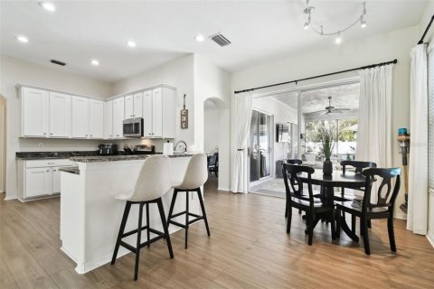 Casa en venta en Land O' Lakes, Florida, 4 dormitorios, 210.7 m2 № 1843945 - foto 16