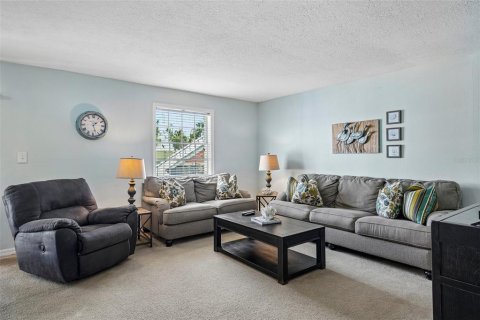Copropriété à vendre à Saint Petersburg, Floride: 2 chambres, 94.57 m2 № 2430551 - photo 4
