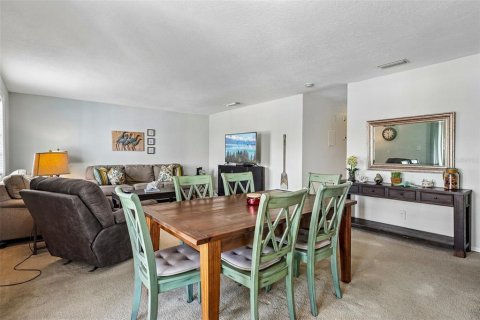 Copropriété à vendre à Saint Petersburg, Floride: 2 chambres, 94.57 m2 № 2430551 - photo 8