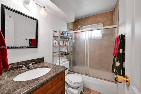 Купить виллу или дом в Санрайз, Флорида 3 спальни, 119.1м2, № 1991141 - фото 10