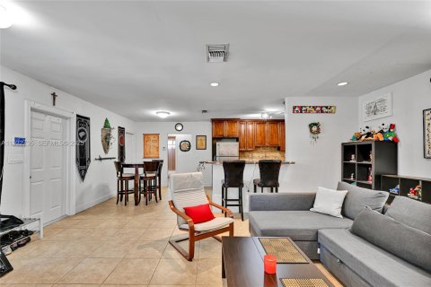 Купить виллу или дом в Санрайз, Флорида 3 спальни, 119.1м2, № 1991141 - фото 4