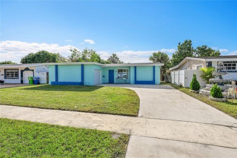 Купить виллу или дом в Санрайз, Флорида 3 спальни, 119.1м2, № 1991141 - фото 1