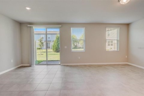 Снять в аренду таунхаус в Дэвенпорт, Флорида 1 комната, 150.69м2, № 1865845 - фото 9